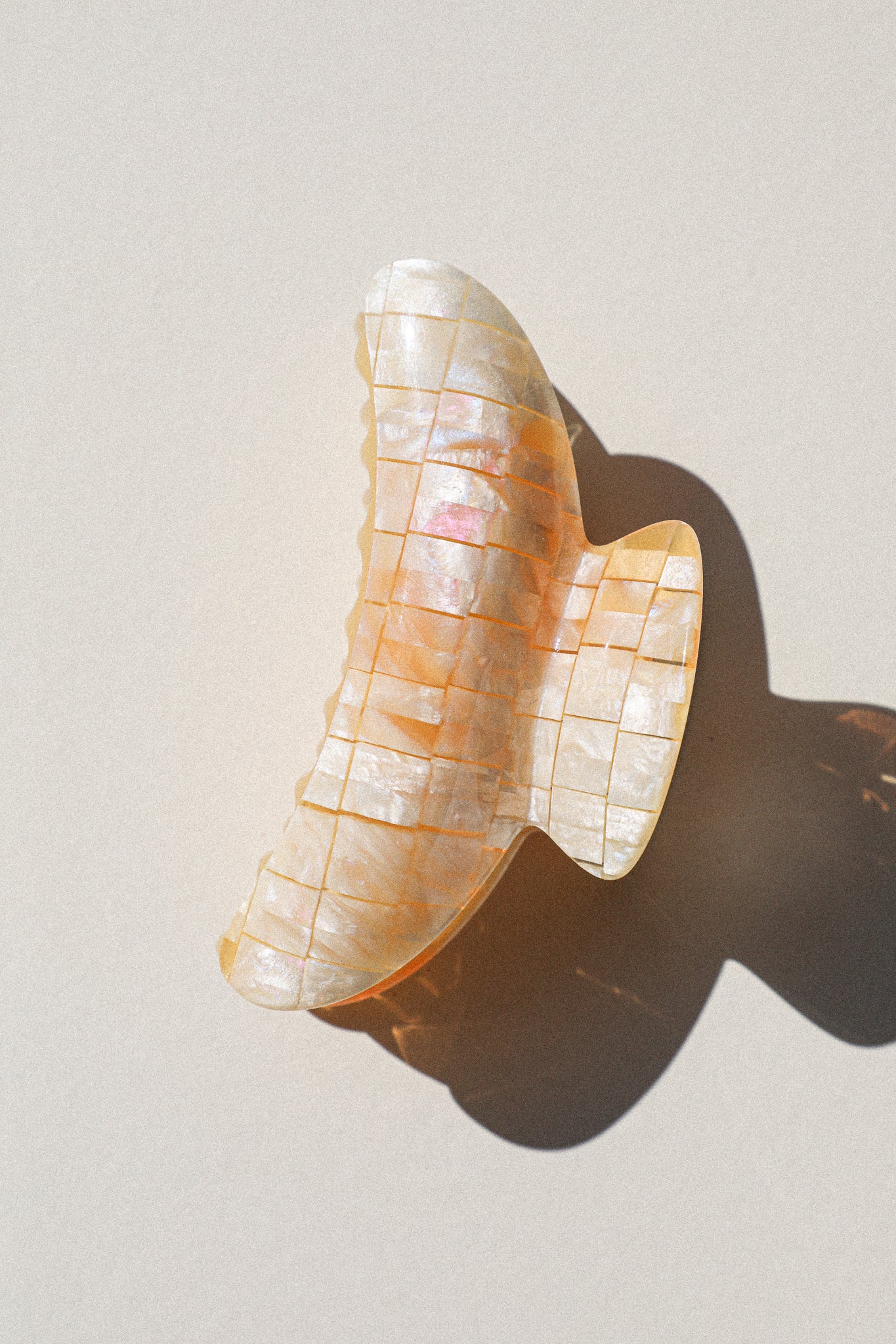 Checkered Sea Shell Hair Clip