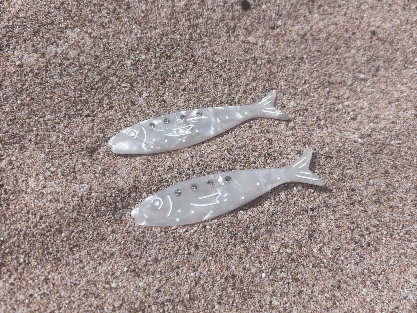 Pearlescent Sardine Clip Set