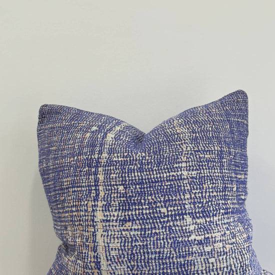 Theo Pillow