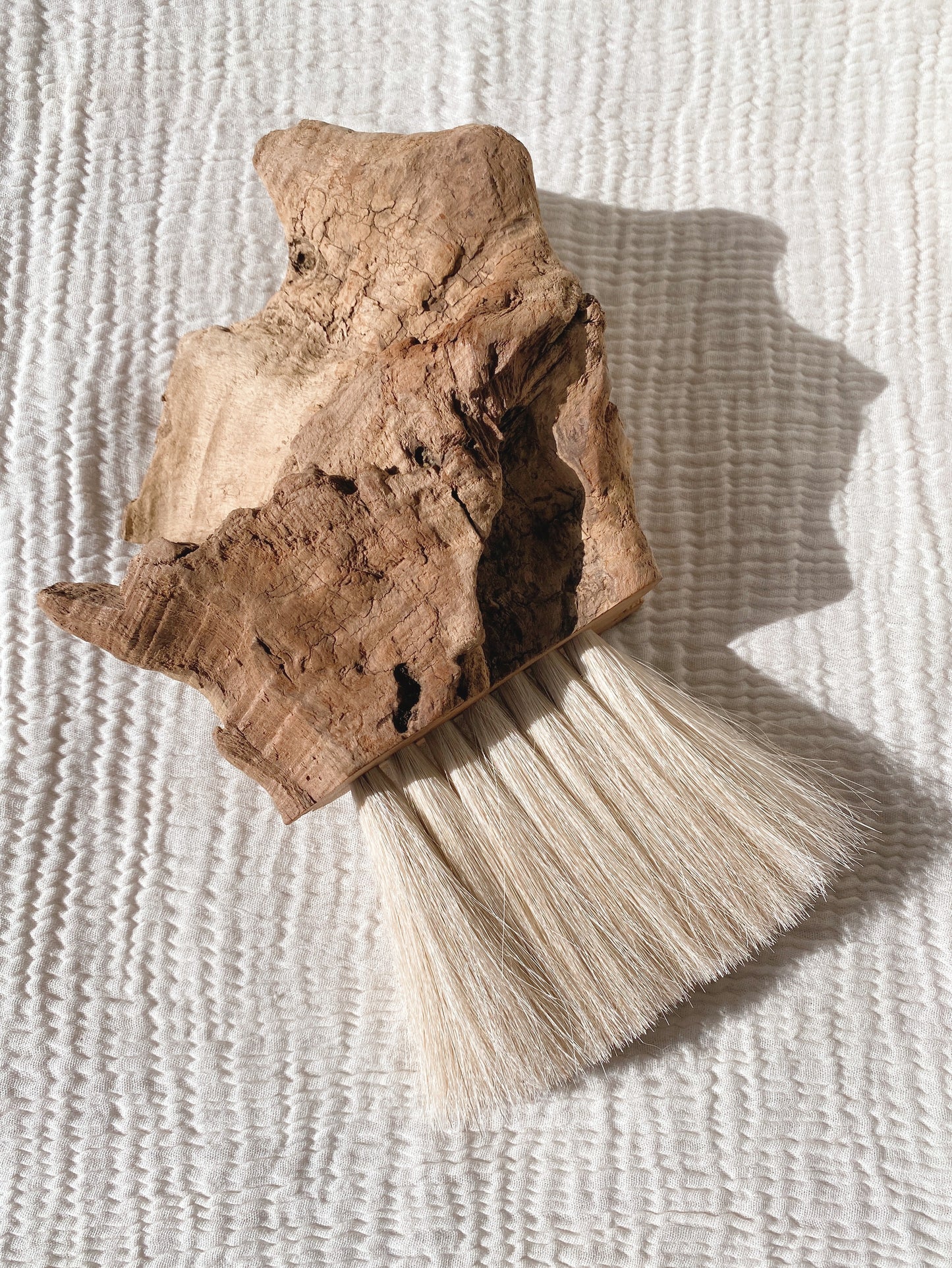 Gibbous Driftwood Brush