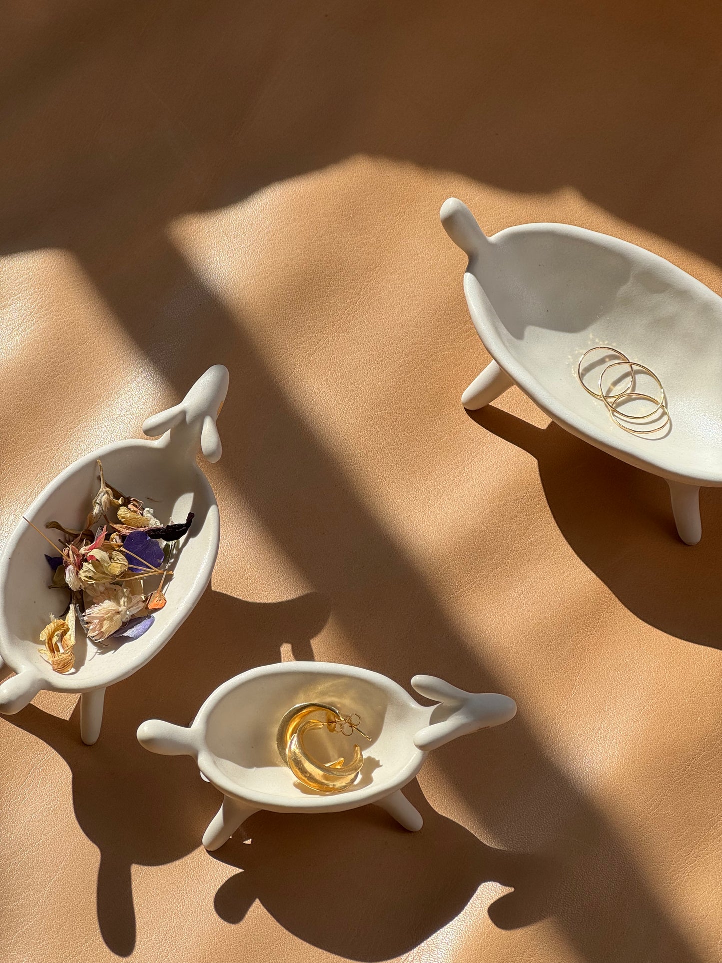 Lox - Tiny Animal Dish