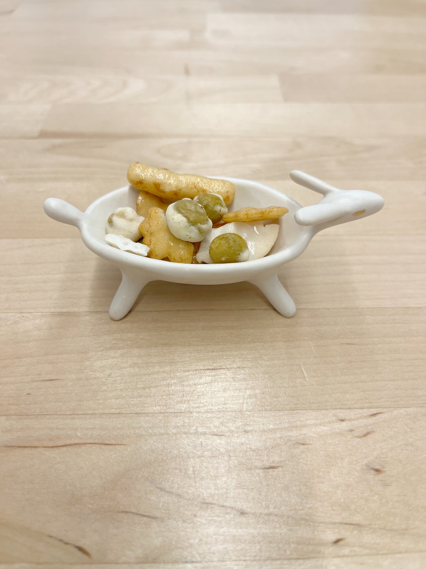 Babs - Tiny Animal Dish