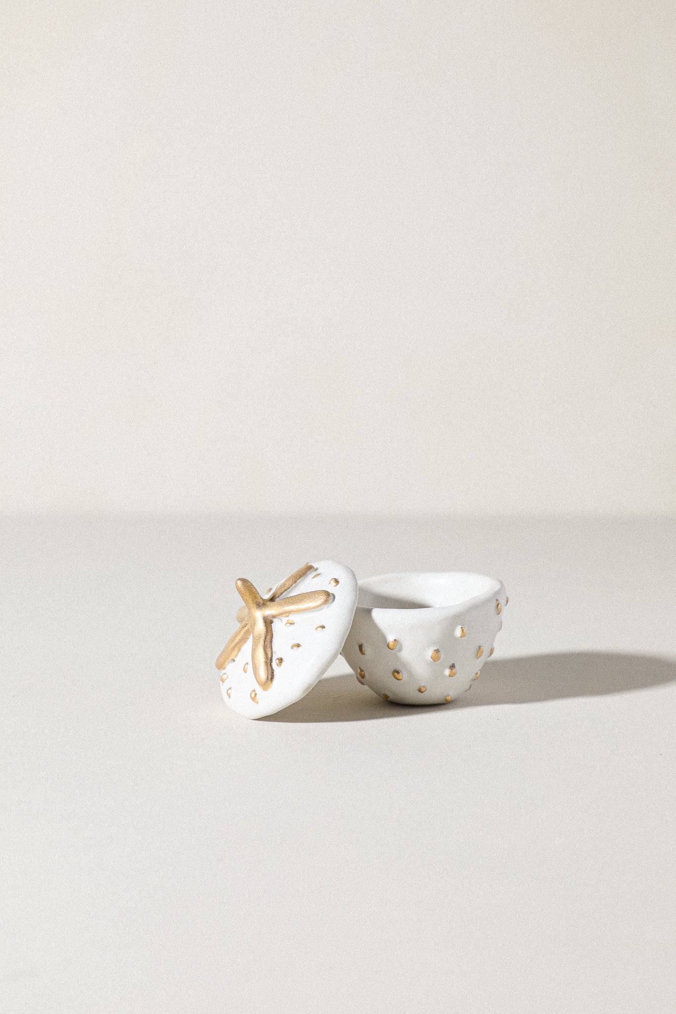 Strawberry Trinket Box / No. 1