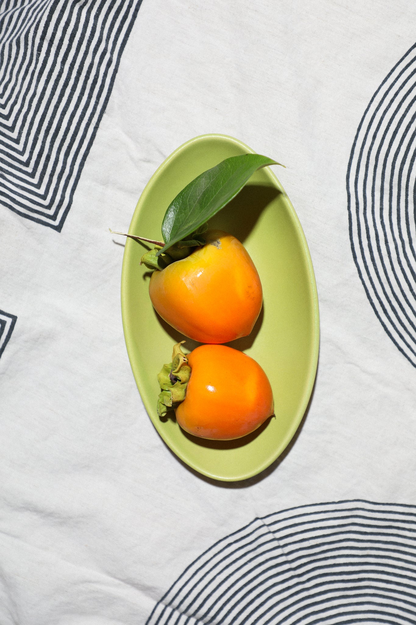 Oval Bowl / Honeydew