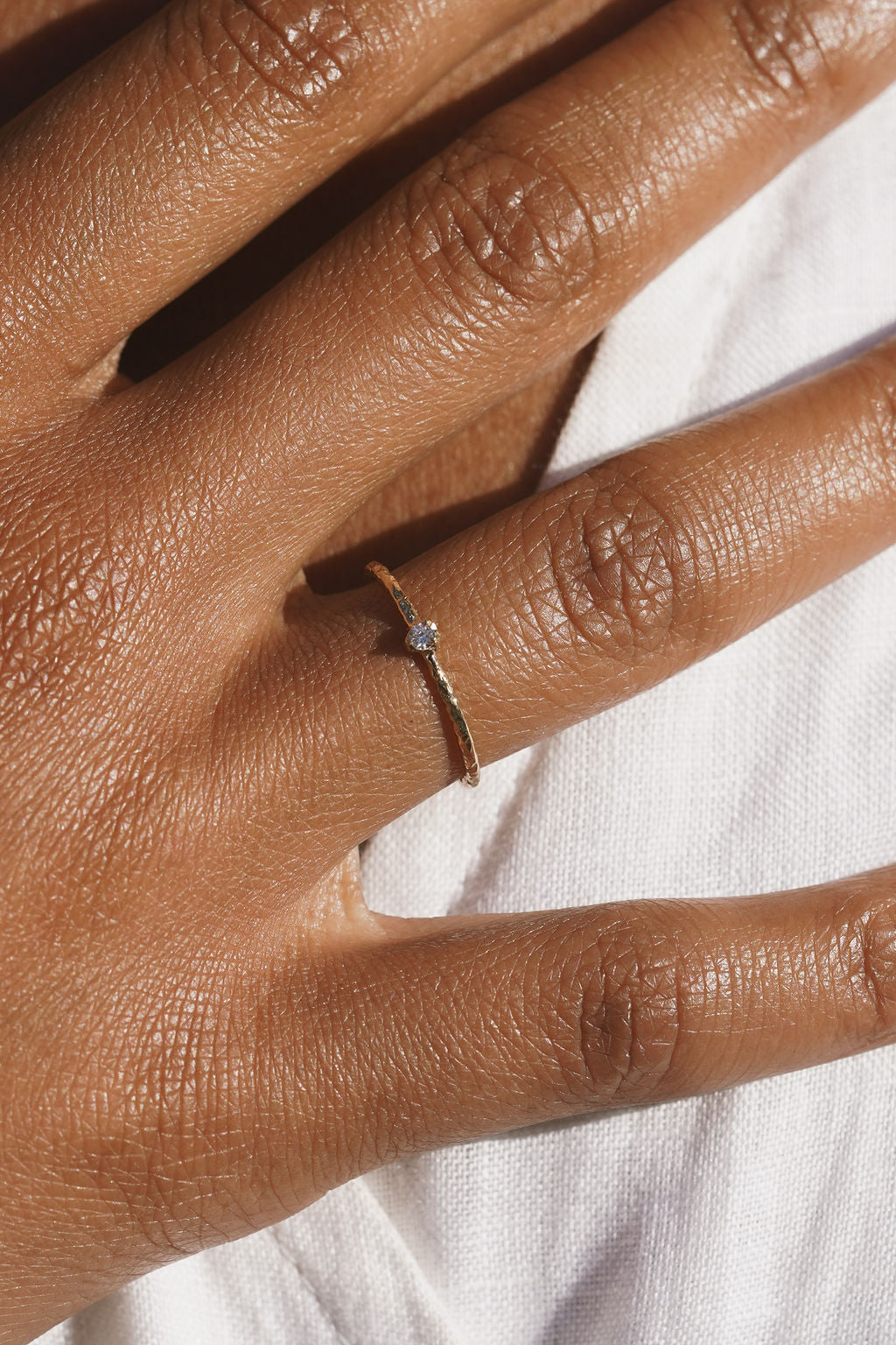 10 Popular Gemstones for Dainty Engagement Rings 💎💍