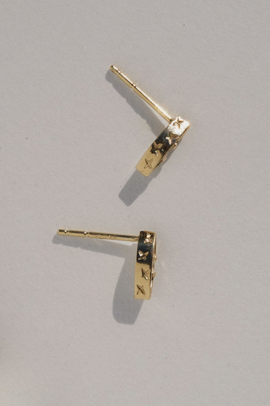 Load image into Gallery viewer, Linnhe Studs / White Diamond + 14K Gold
