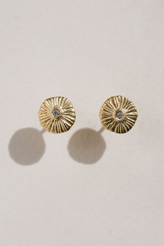 Load image into Gallery viewer, Aster Studs - Gold Vermeil
