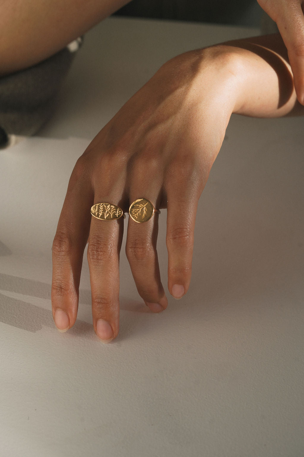 Load image into Gallery viewer, Wildflower Ring - Solid 14K Gold
