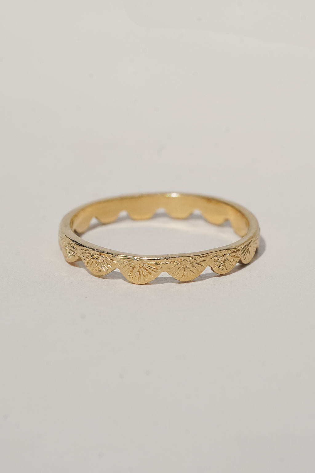 Load image into Gallery viewer, Whisper Band - Solid 14K Gold
