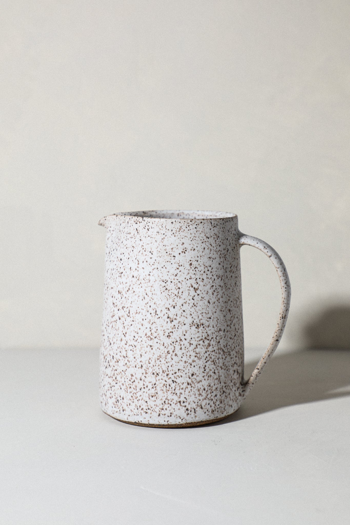 Pitcher / No. 3 (23oz)