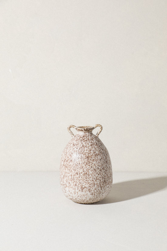 Vase / No. 6