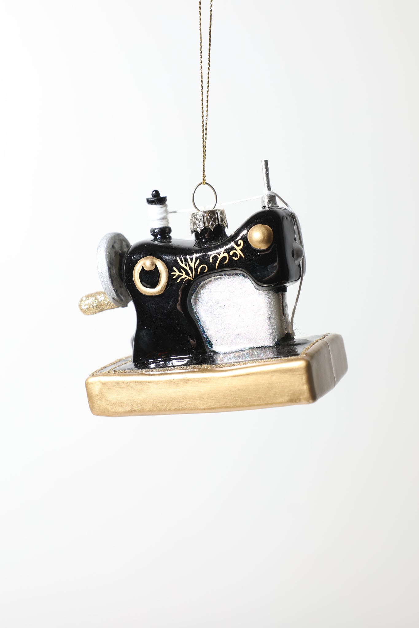 Retro Sewing Machine Ornament