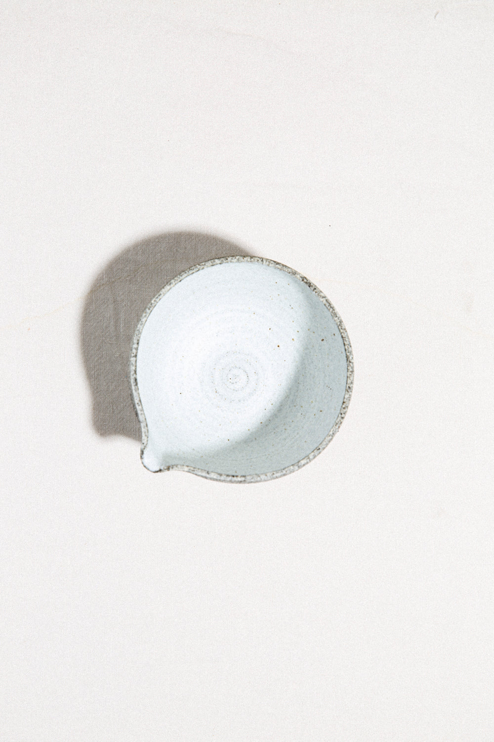 Pour Bowl / No. 02