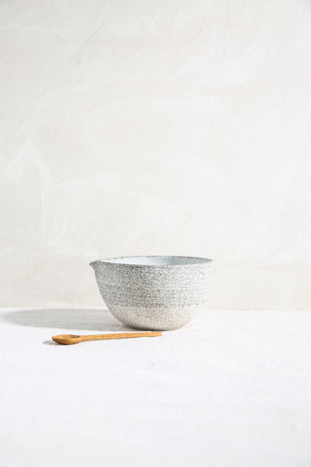 Pour Bowl / No. 02