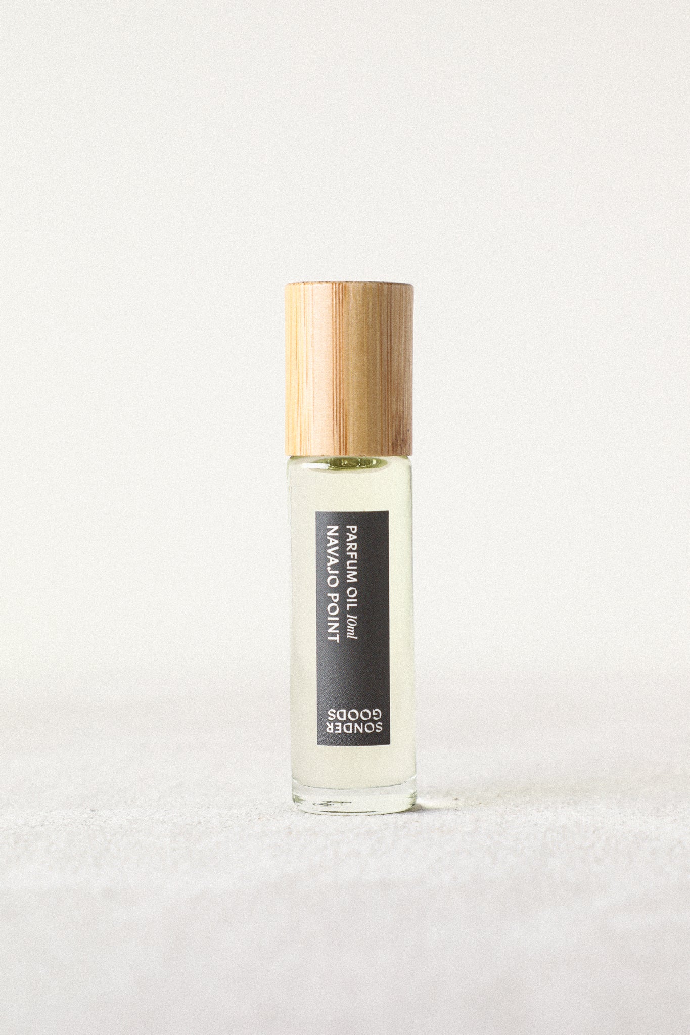 Load image into Gallery viewer, Roll-On Perfume
