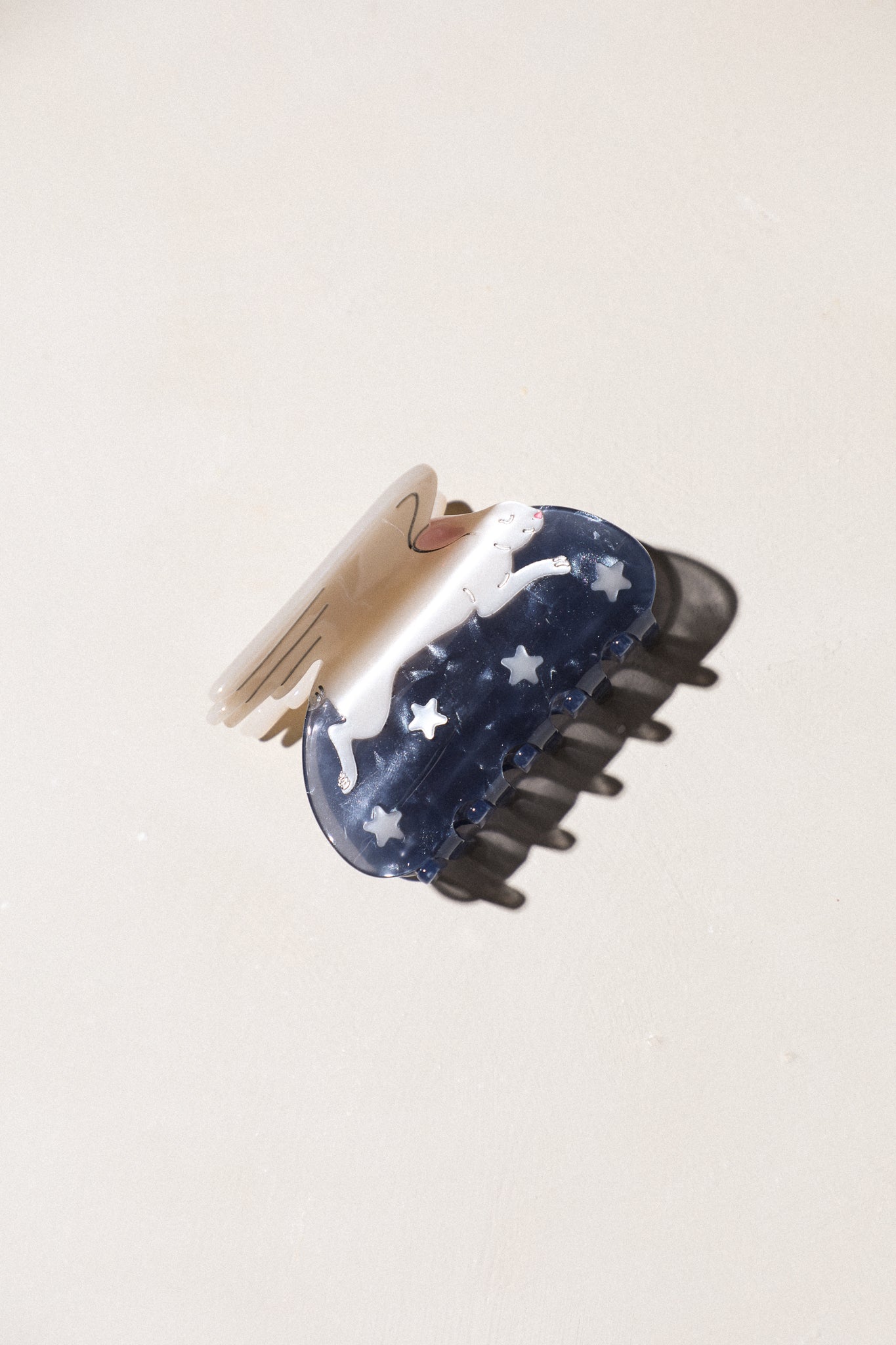Flying Rabbit Hair Claw