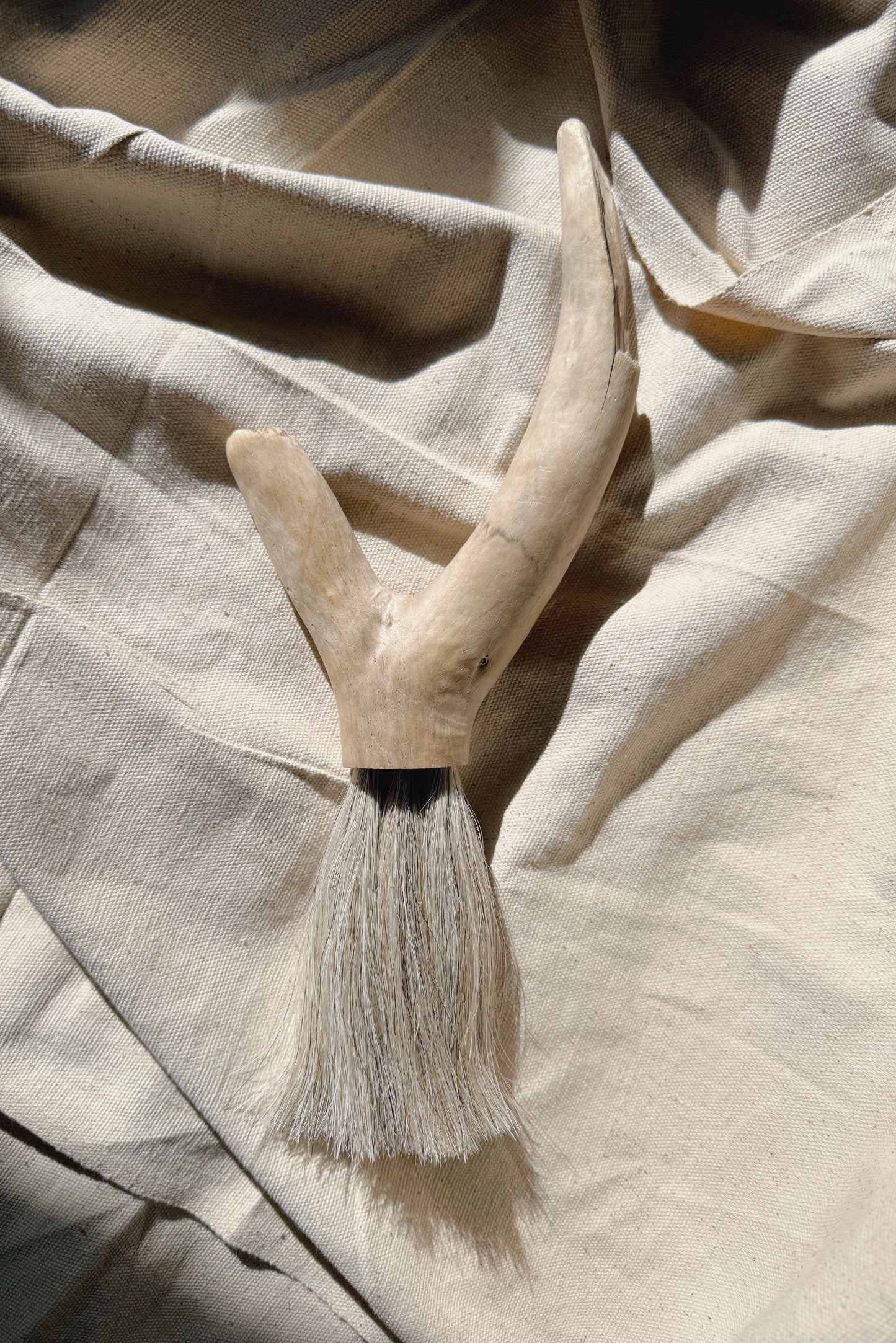 Wishbone Driftwood Brush
