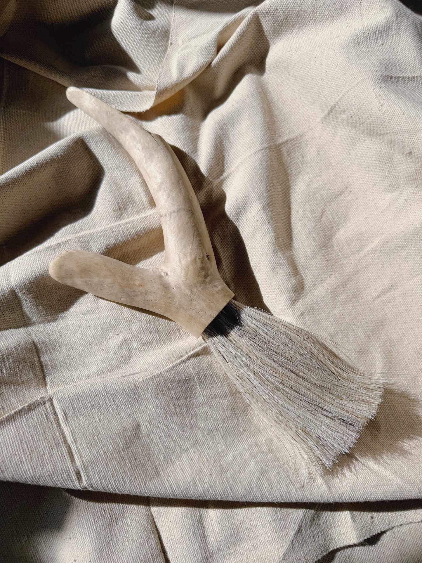 Wishbone Driftwood Brush