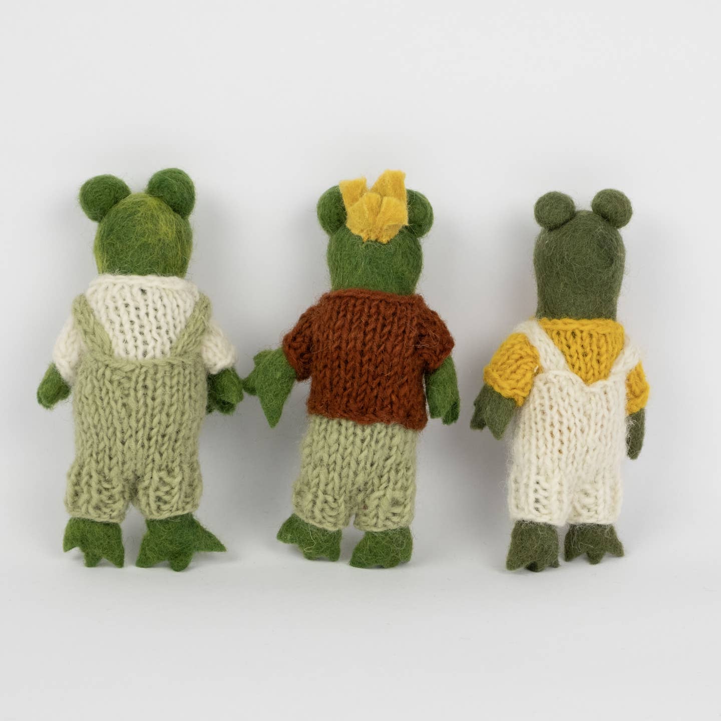 Felted Frog Toys