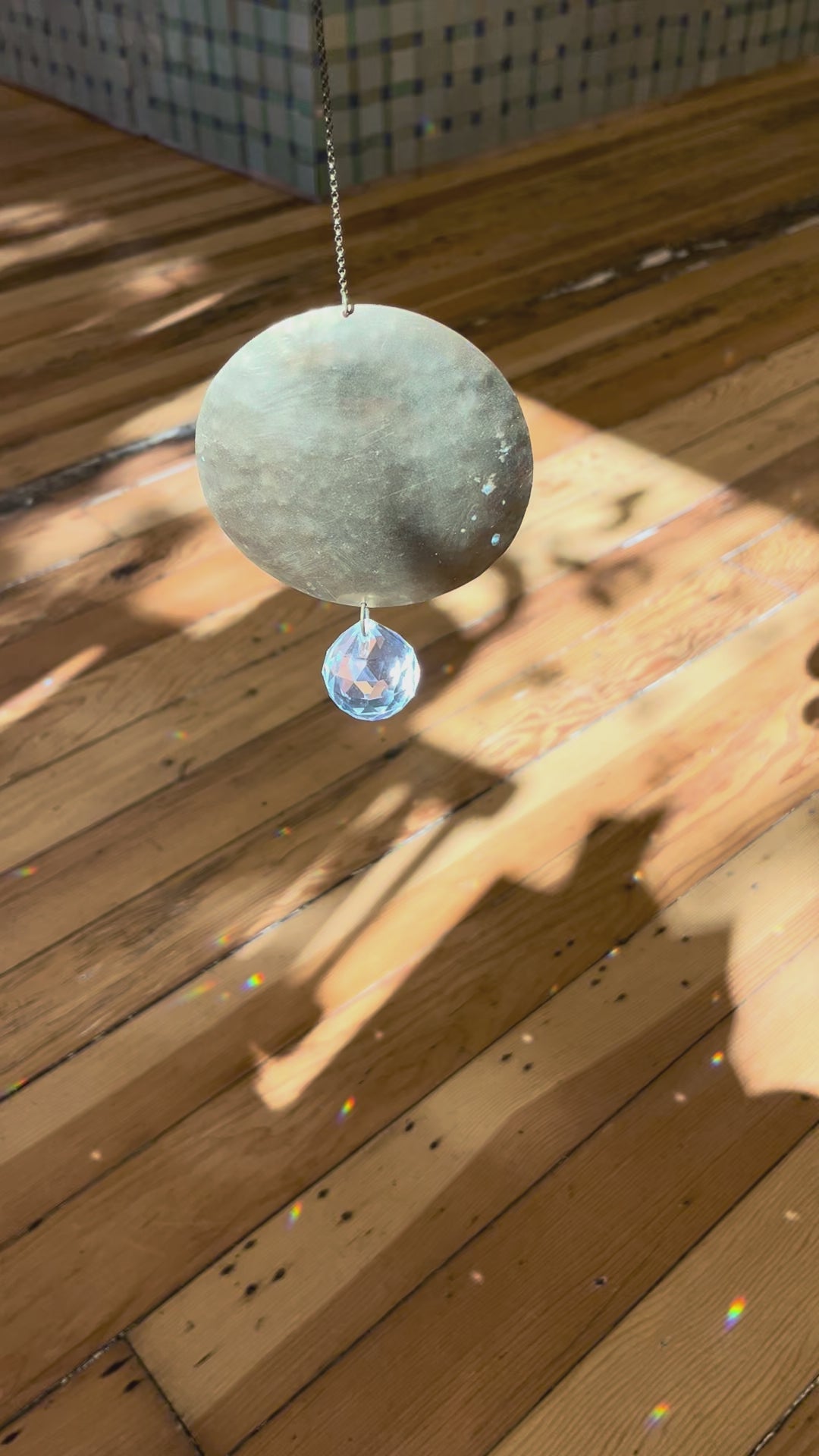 Load and play video in Gallery viewer, Circle Light Catcher
