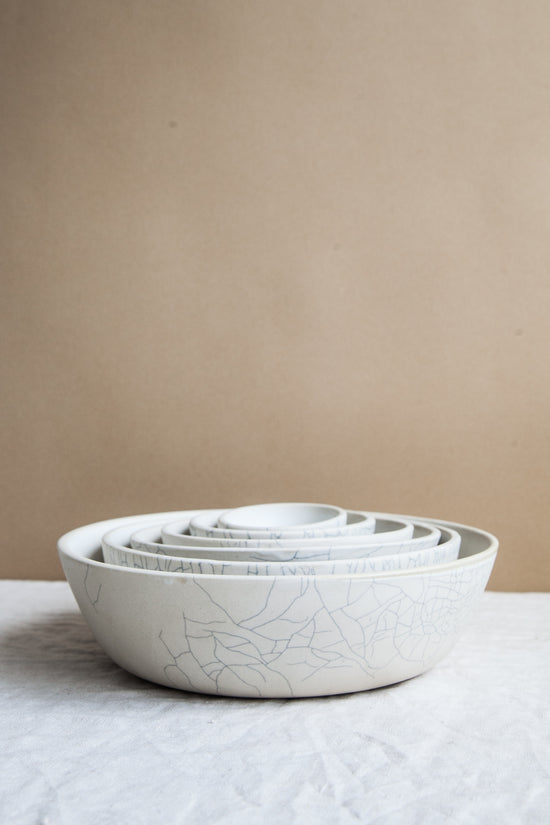 Load image into Gallery viewer, Nesting Bowls - Full Set / Crackle

