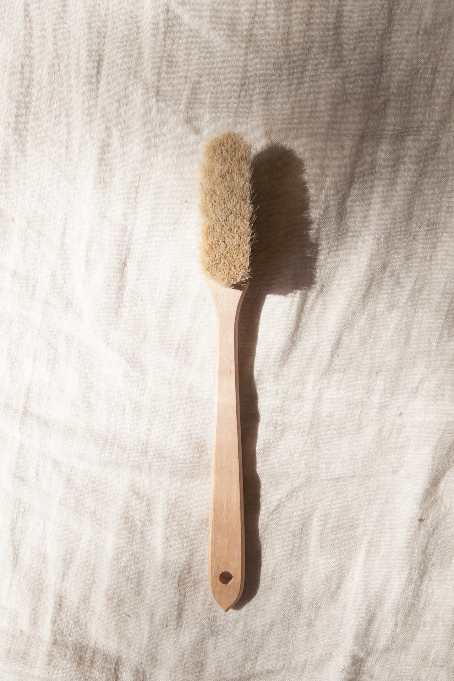 Load image into Gallery viewer, Horsehair &amp;amp; Tampico Dish Brush
