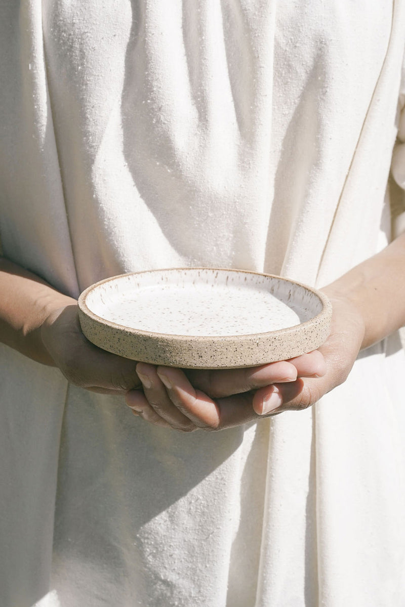 Olive Dish / Sand