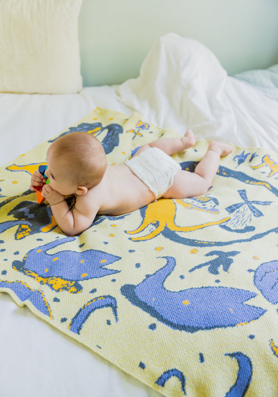 Swans Daffodil / Baby Blanket